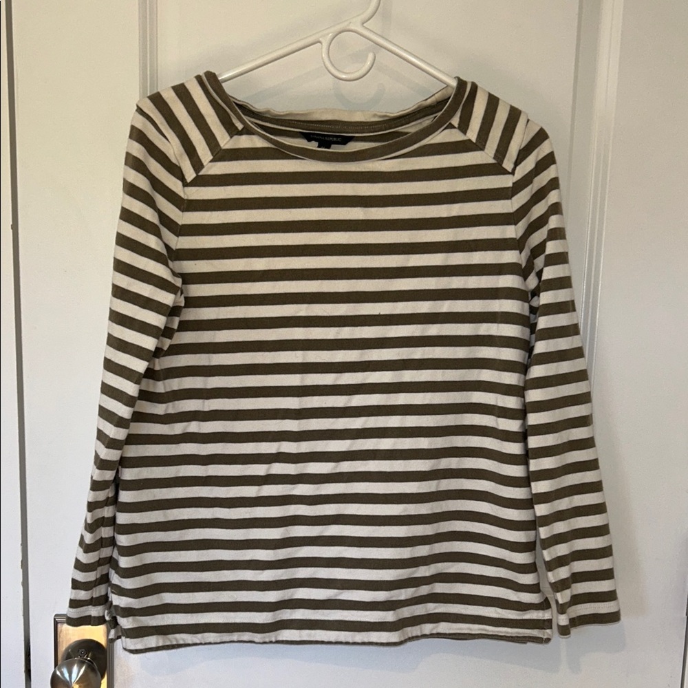Banana Republic Striped Gray and White Women's Lightweight Sweatshirt M